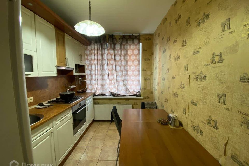 Продаётся 1-комнатная квартира, 35.6 м²