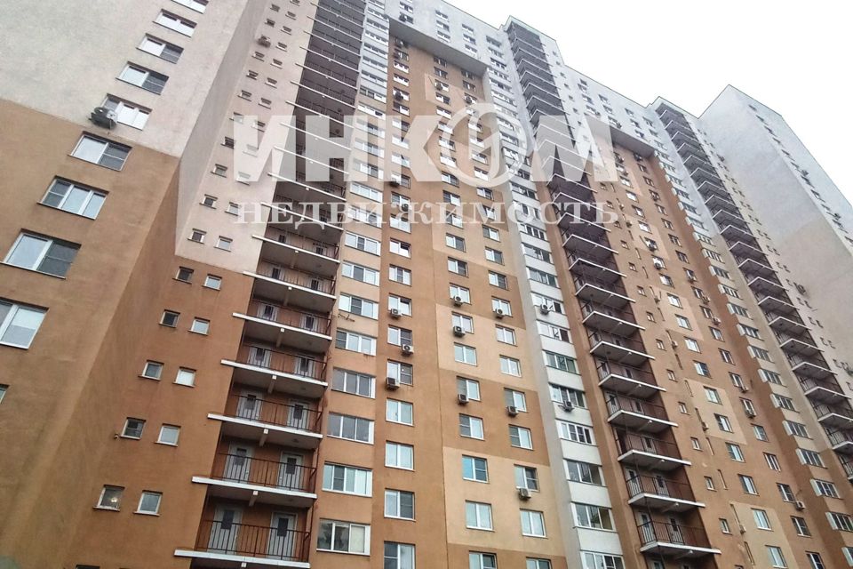 Продаётся 2-комнатная квартира, 67.2 м²