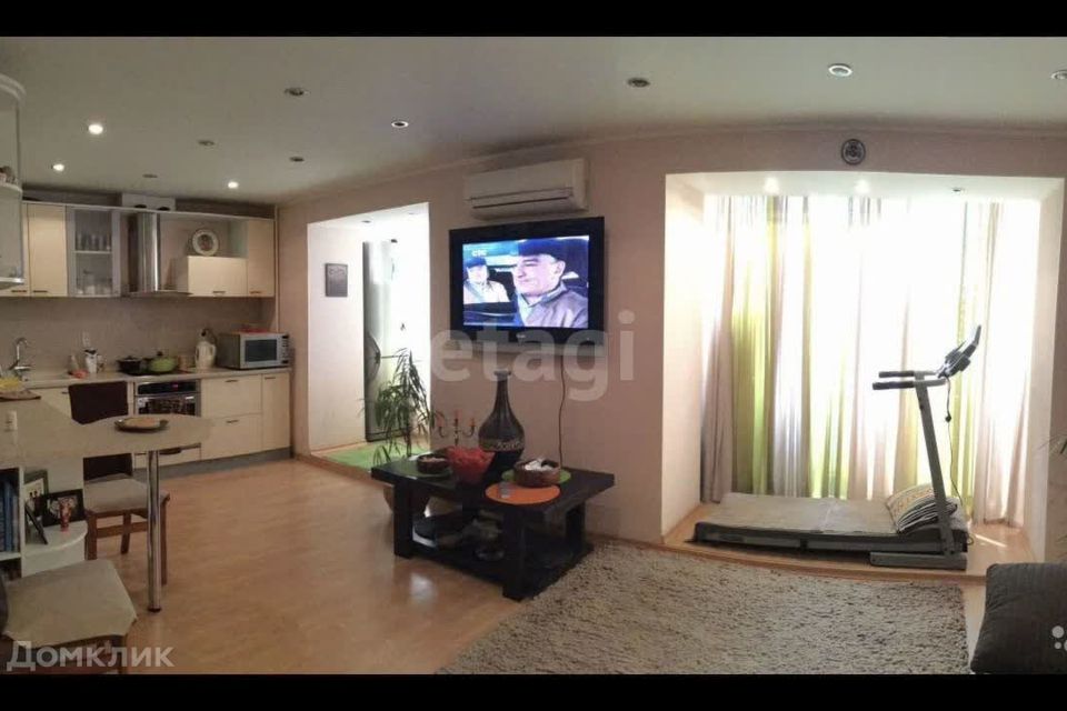 Продаётся 3-комнатная квартира, 64 м²