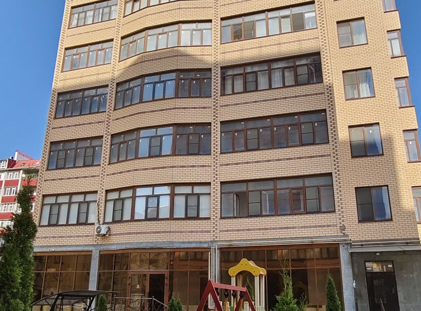 Сдаётся 1-комнатная квартира, 70 м²