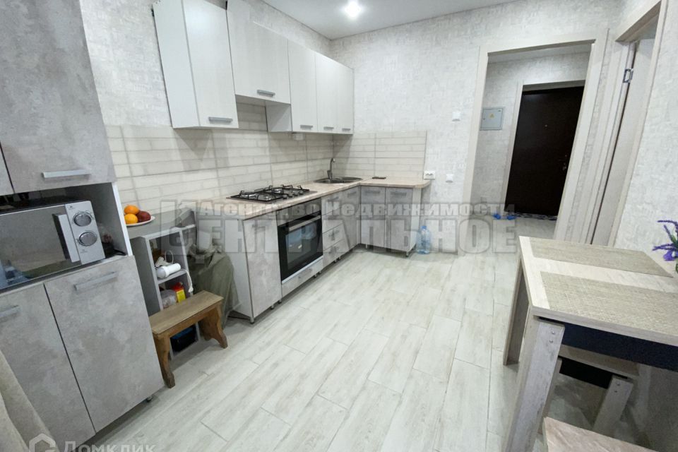 Продаётся 1-комнатная квартира, 37.8 м²