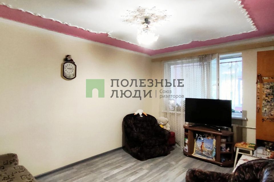 Продаётся 3-комнатная квартира, 57.1 м²
