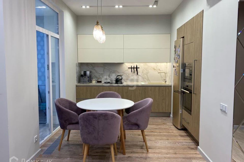 Продаётся 3-комнатная квартира, 80 м²