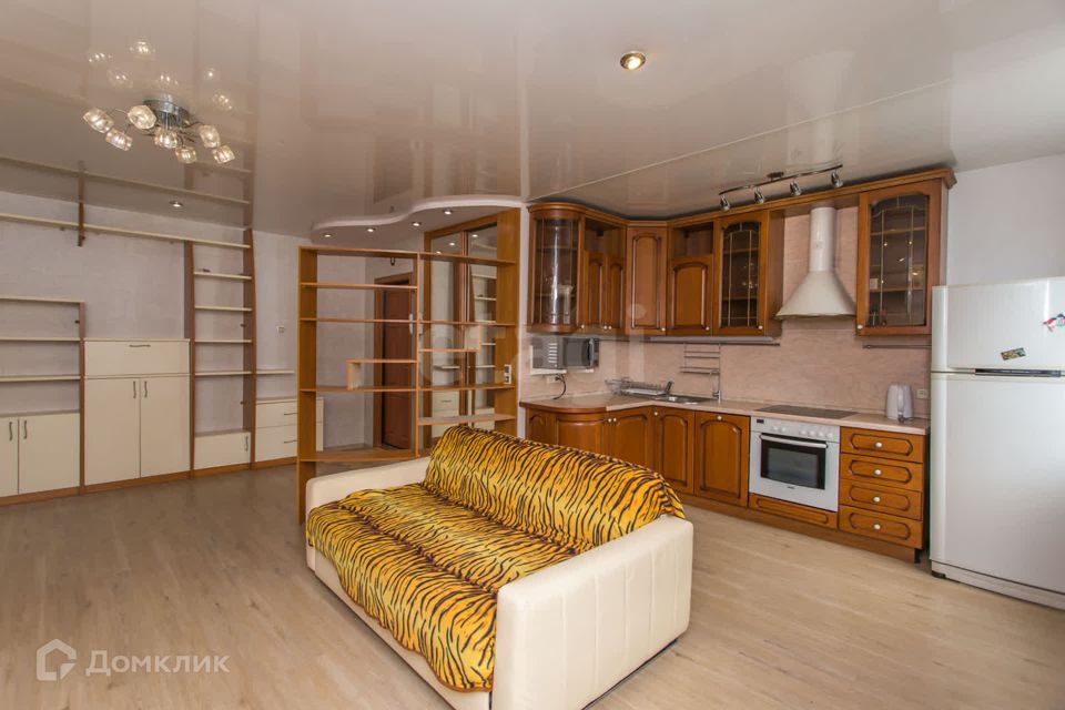 Продаётся 3-комнатная квартира, 65.2 м²