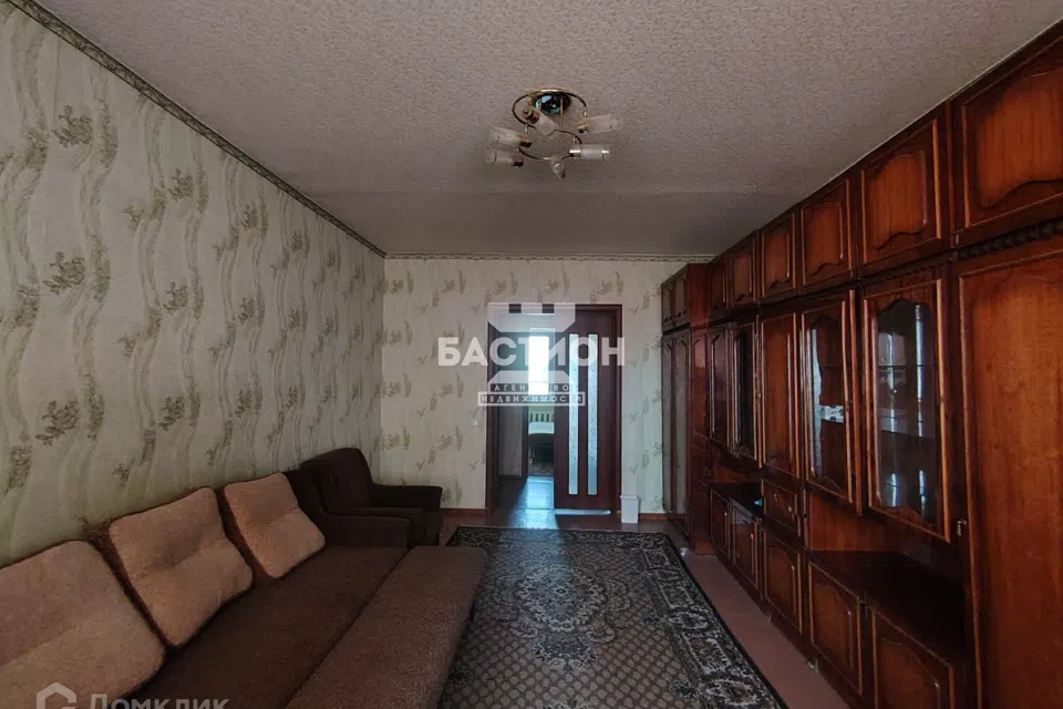 Продаётся 4-комнатная квартира, 85 м²