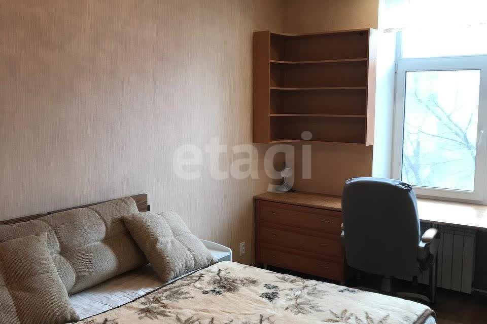 Сдаётся 2-комнатная квартира, 61 м²