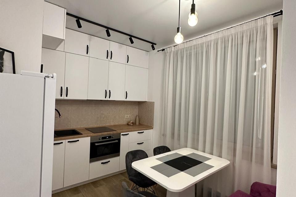 Продаётся 2-комнатная квартира, 79 м²