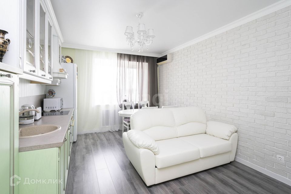 Продаётся 1-комнатная квартира, 41.7 м²