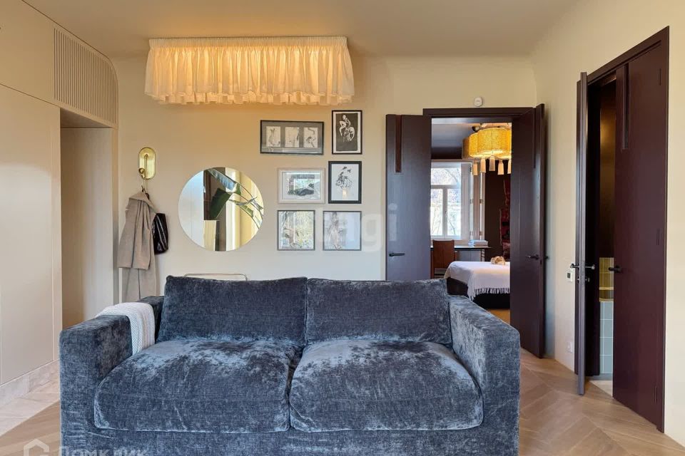 Продаётся 2-комнатная квартира, 56.8 м²