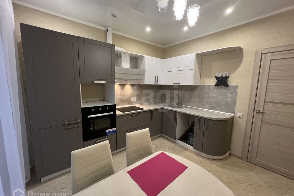 Сдаётся 1-комнатная квартира, 43 м²