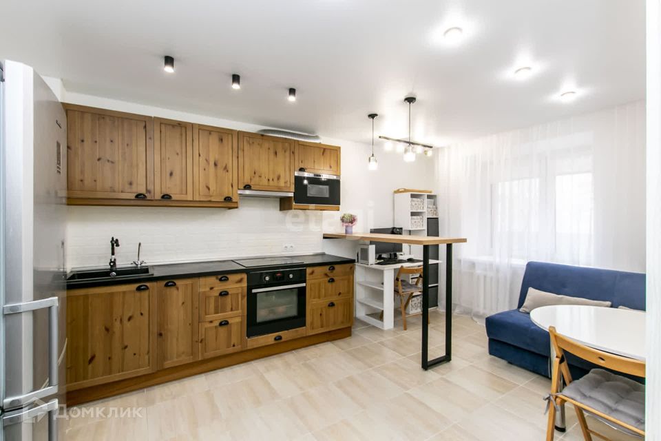 Продаётся 1-комнатная квартира, 49.8 м²