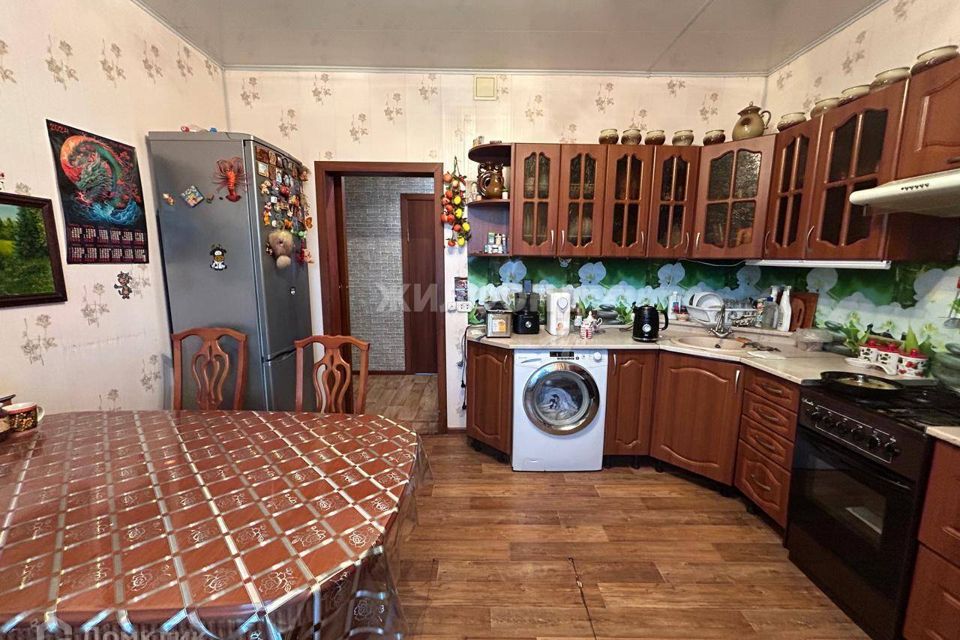 Продаётся 3-комнатная квартира, 62.3 м²