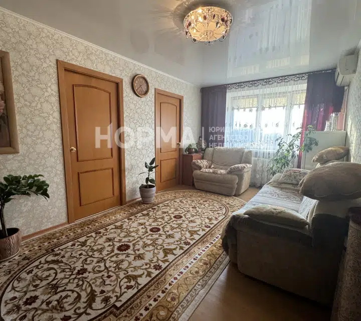 Продаётся 4-комнатная квартира, 61.1 м²