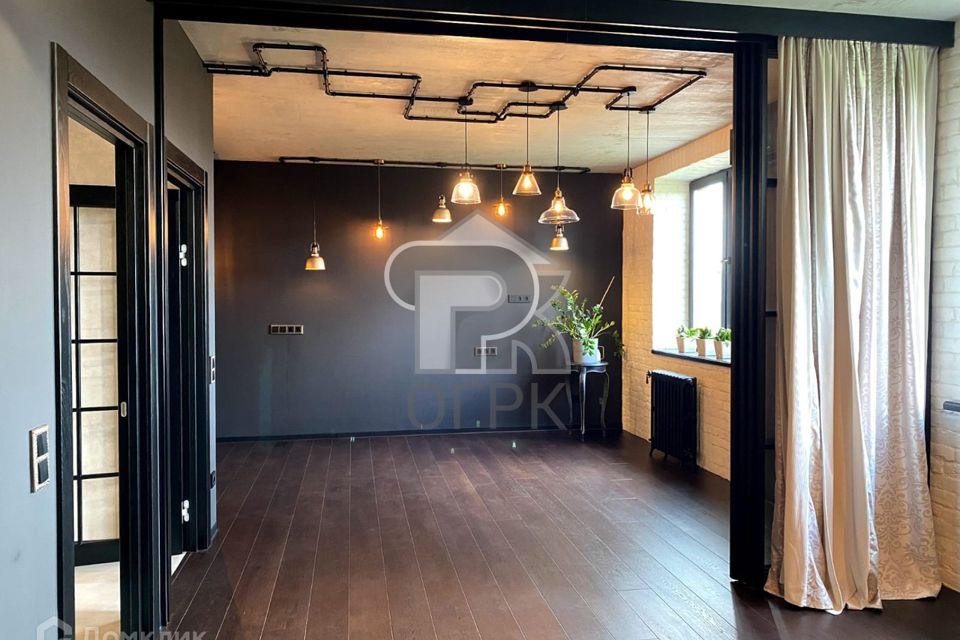 Продаётся 2-комнатная квартира, 92 м²