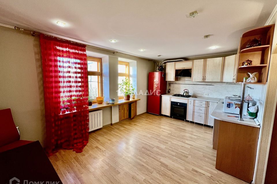 Сдаётся 2-комнатная квартира, 64 м²