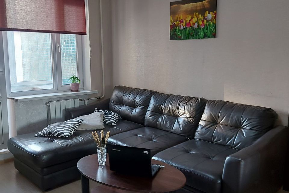 Сдаётся 2-комнатная квартира, 56 м²