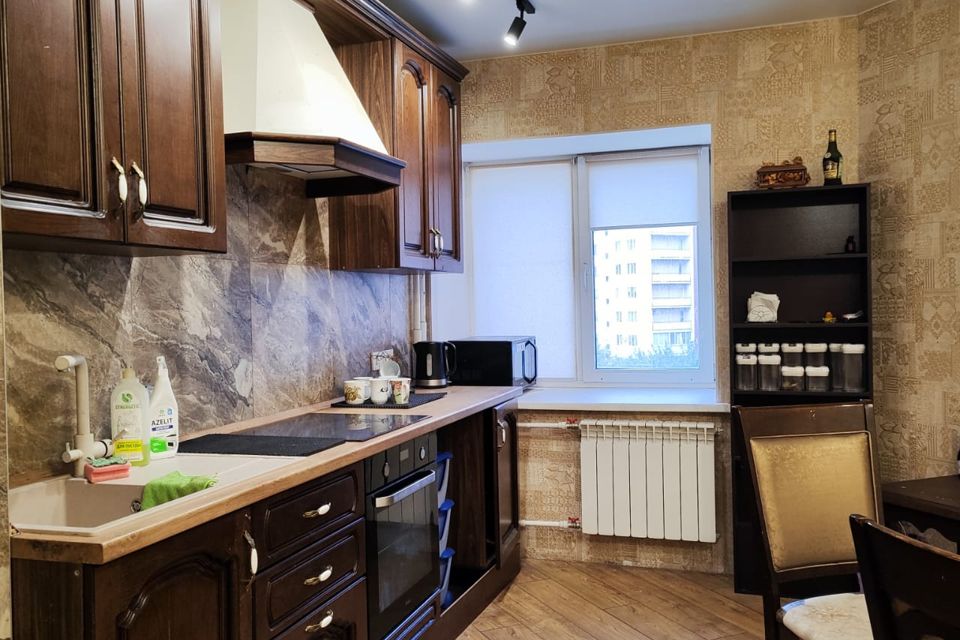 Продаётся 2-комнатная квартира, 93.3 м²