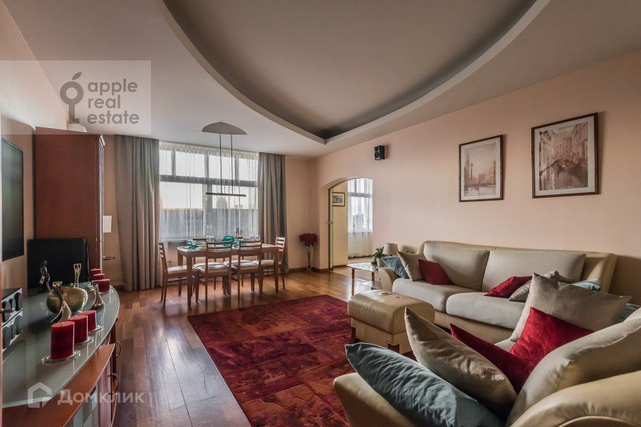 Сдаётся 4-комнатная квартира, 156 м²