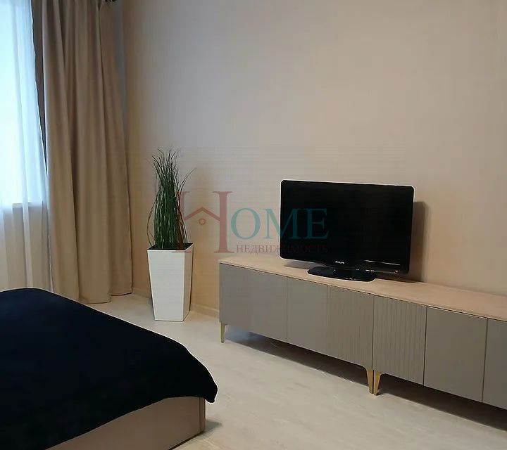 Сдаётся 1-комнатная квартира, 42 м²