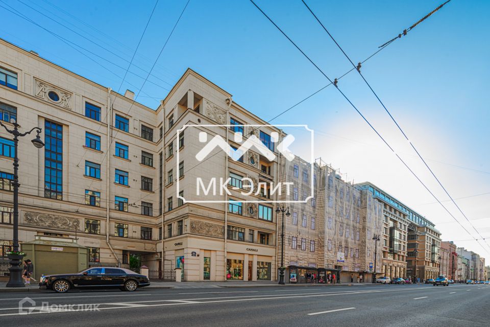 Продаётся 3-комнатная квартира, 122.4 м²