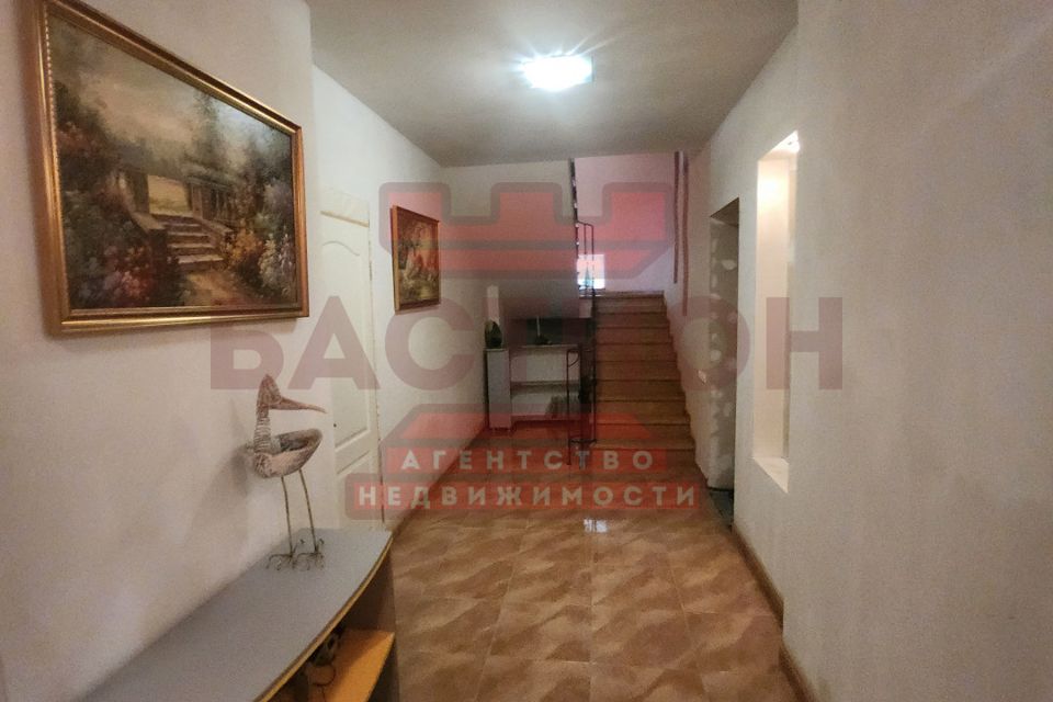 Продаётся 3-этажный дом, 388.3 м²