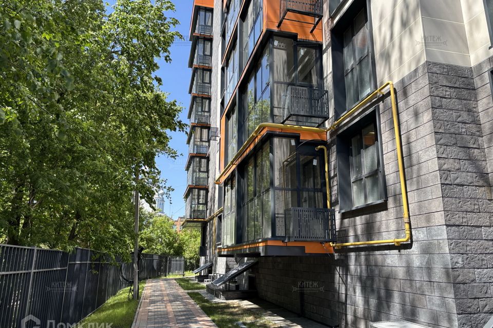Продаётся 3-комнатная квартира, 138.86 м²