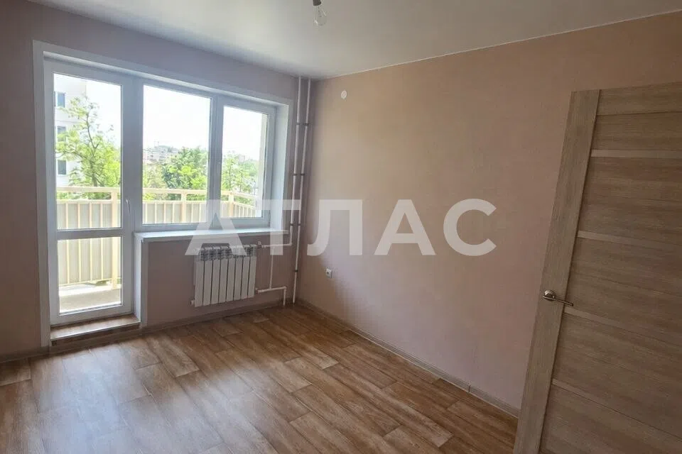 Продаётся 4-комнатная квартира, 62.7 м²