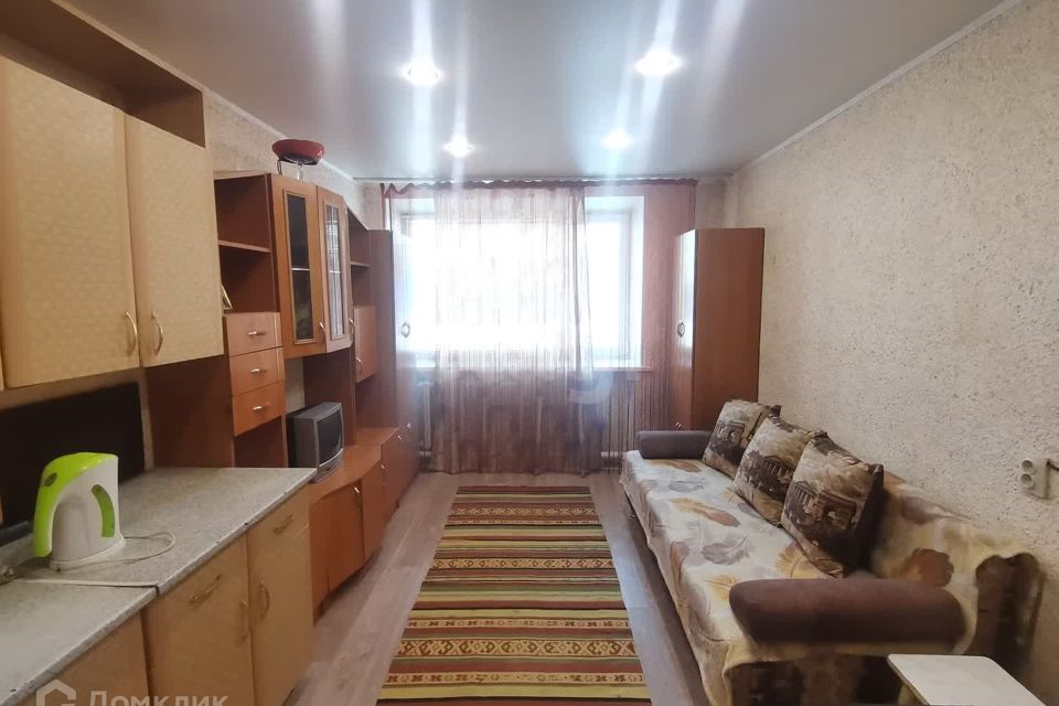 Продаётся комната в 1-комн. квартире, 12.4 м²
