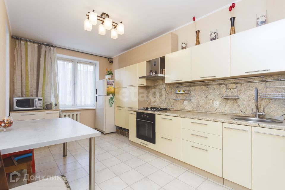 Продаётся 2-комнатная квартира, 62.8 м²