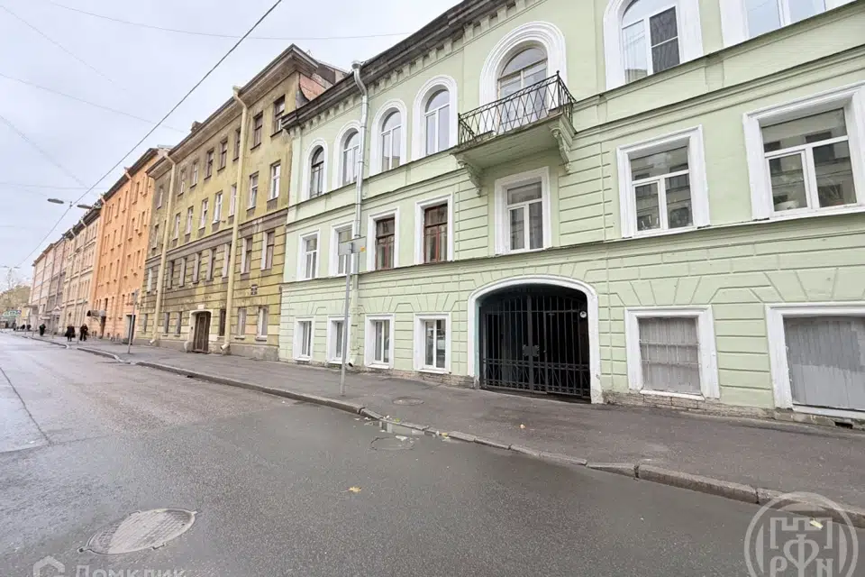 Продаётся 2-комнатная квартира, 69.8 м²