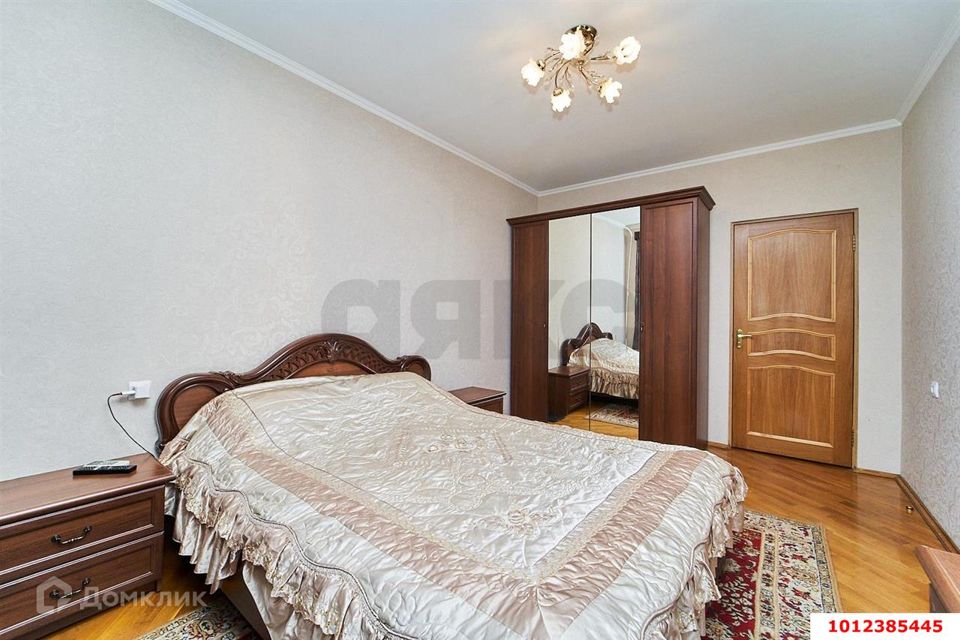 Продаётся 4-комнатная квартира, 95.7 м²