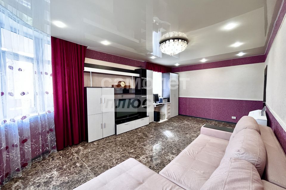 Продаётся 3-комнатная квартира, 72.5 м²