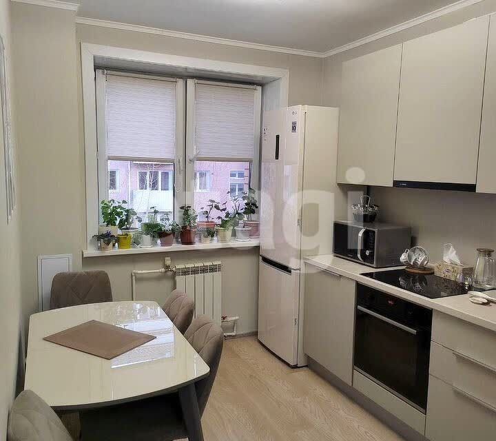 Продаётся 1-комнатная квартира, 41.6 м²
