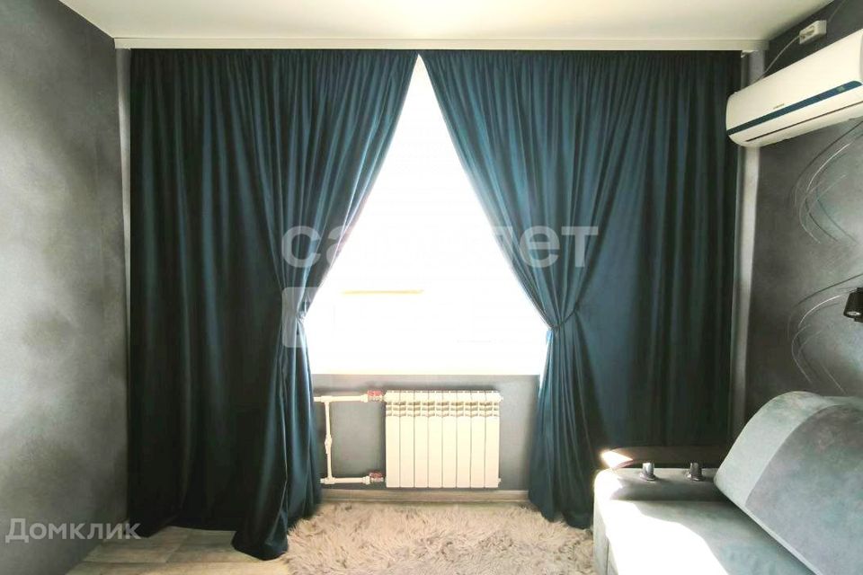 Продаётся 4-комнатная квартира, 79.9 м²