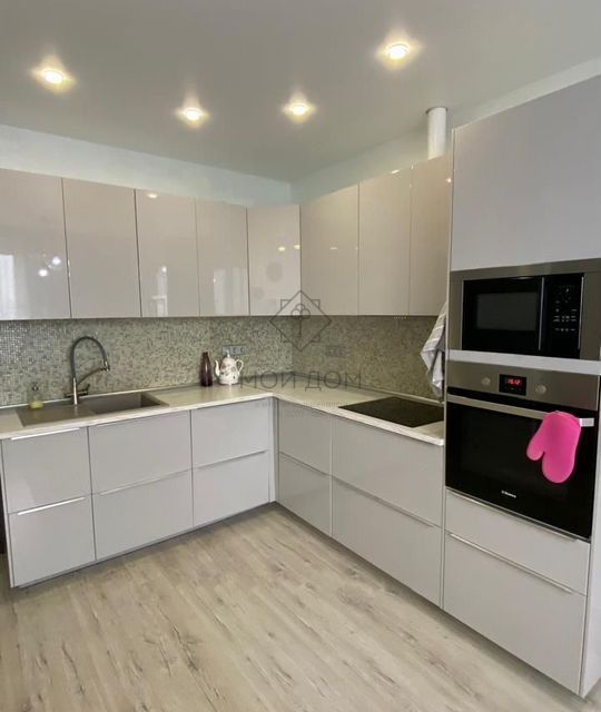 Сдаётся 2-комнатная квартира, 66 м²