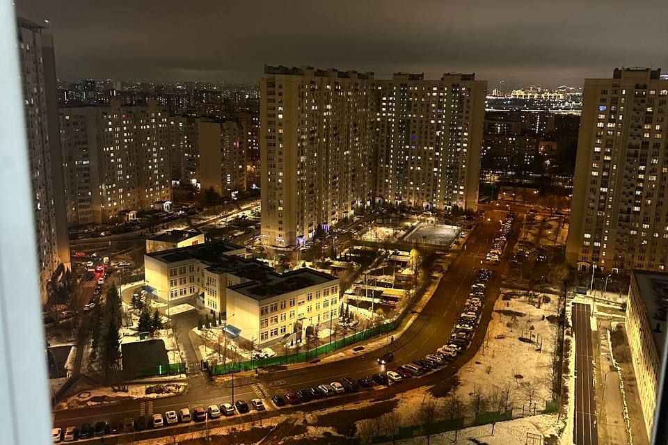 Сдаётся 1-комнатная квартира, 42 м²
