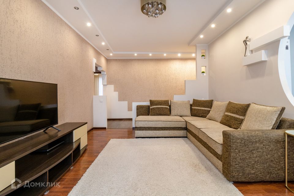 Продаётся 3-комнатная квартира, 65.8 м²