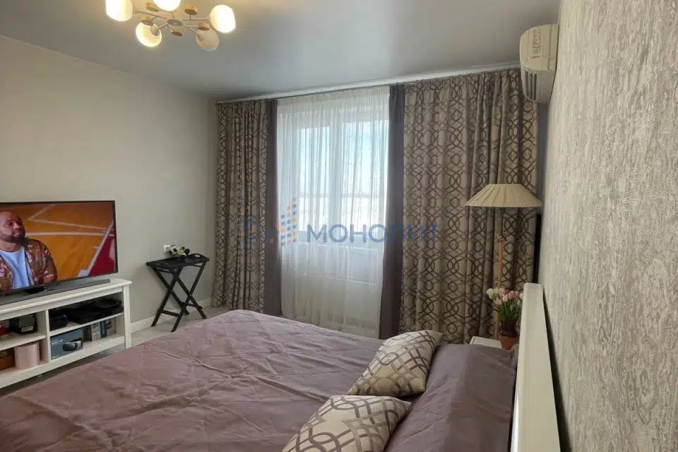 Продаётся 1-комнатная квартира, 40.4 м²