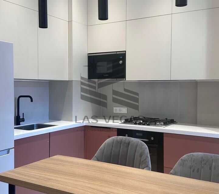 Сдаётся 2-комнатная квартира, 58.6 м²