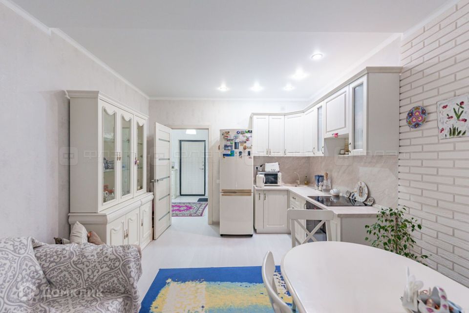 Продаётся 2-комнатная квартира, 64 м²