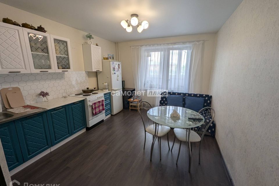 Продаётся 2-комнатная квартира, 65 м²