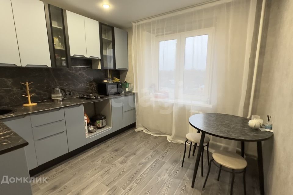 Продаётся 1-комнатная квартира, 38 м²