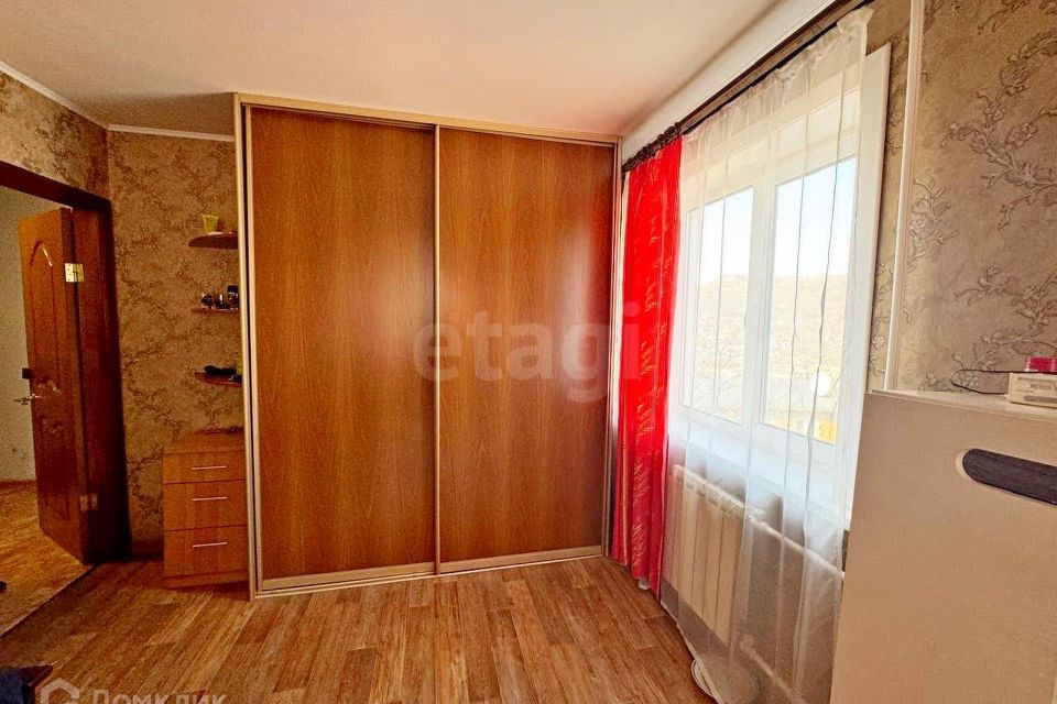 Продаётся 3-комнатная квартира, 60.7 м²