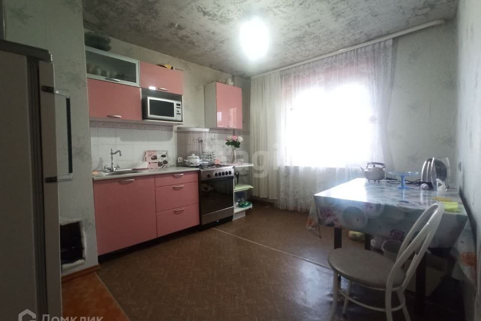 Продаётся 3-комнатная квартира, 65.2 м²