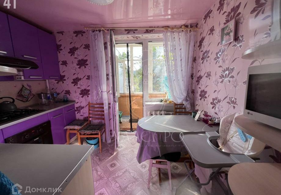 Продаётся 3-комнатная квартира, 67.8 м²