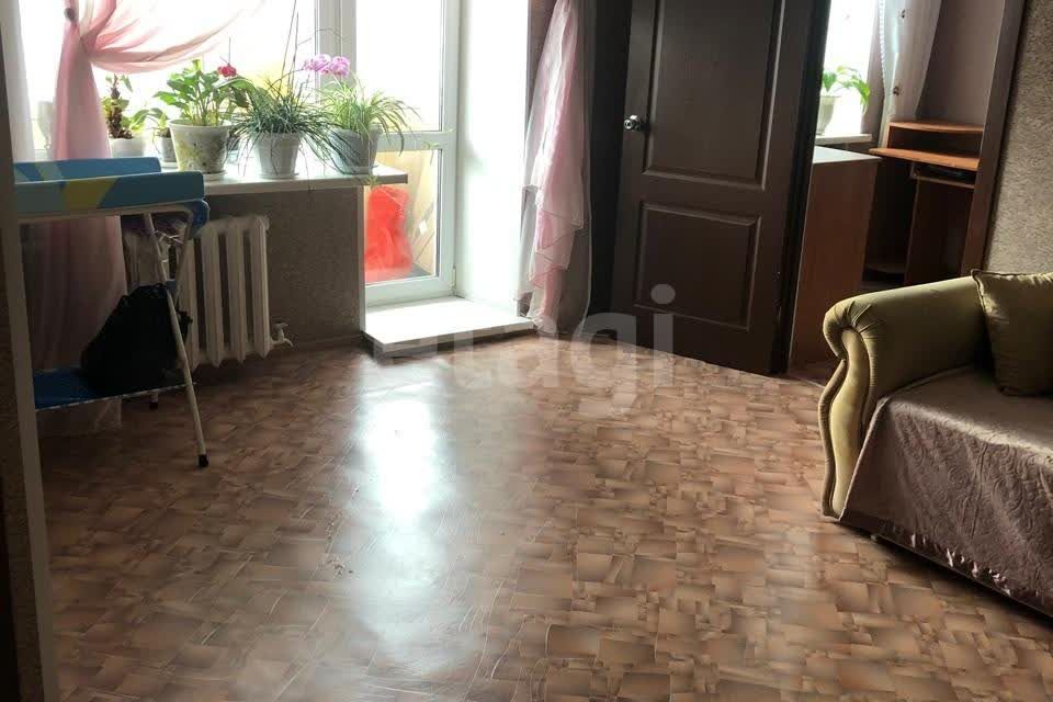 Продаётся 2-комнатная квартира, 42.8 м²