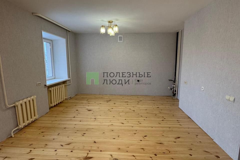 Продаётся 4-комнатная квартира, 76.5 м²