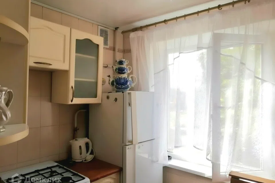 Продаётся 3-комнатная квартира, 52.2 м²