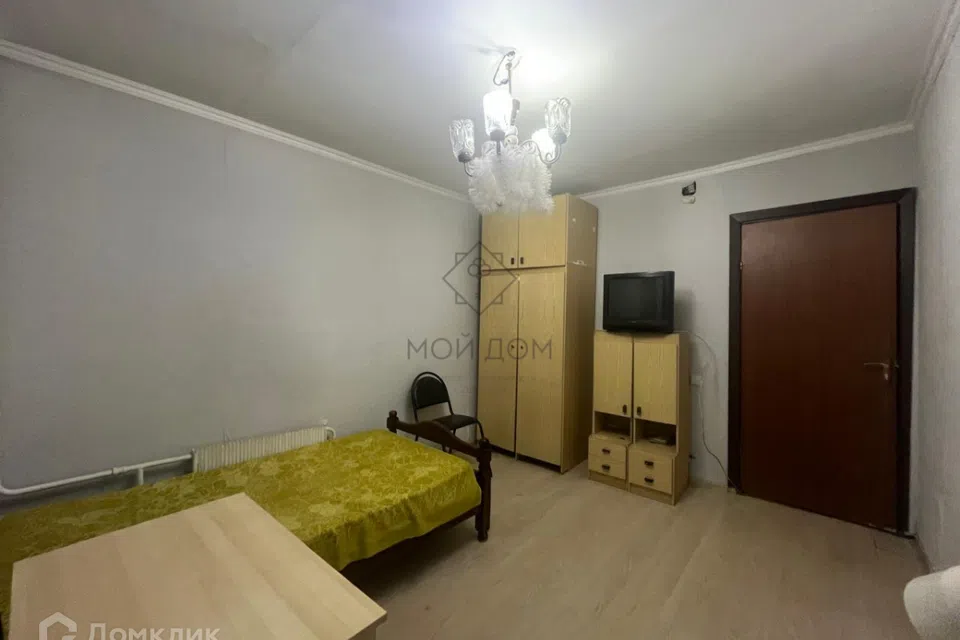 Сдаётся комната в 3-комн. квартире, 14 м²