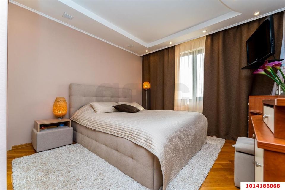 Продаётся 2-комнатная квартира, 70 м²